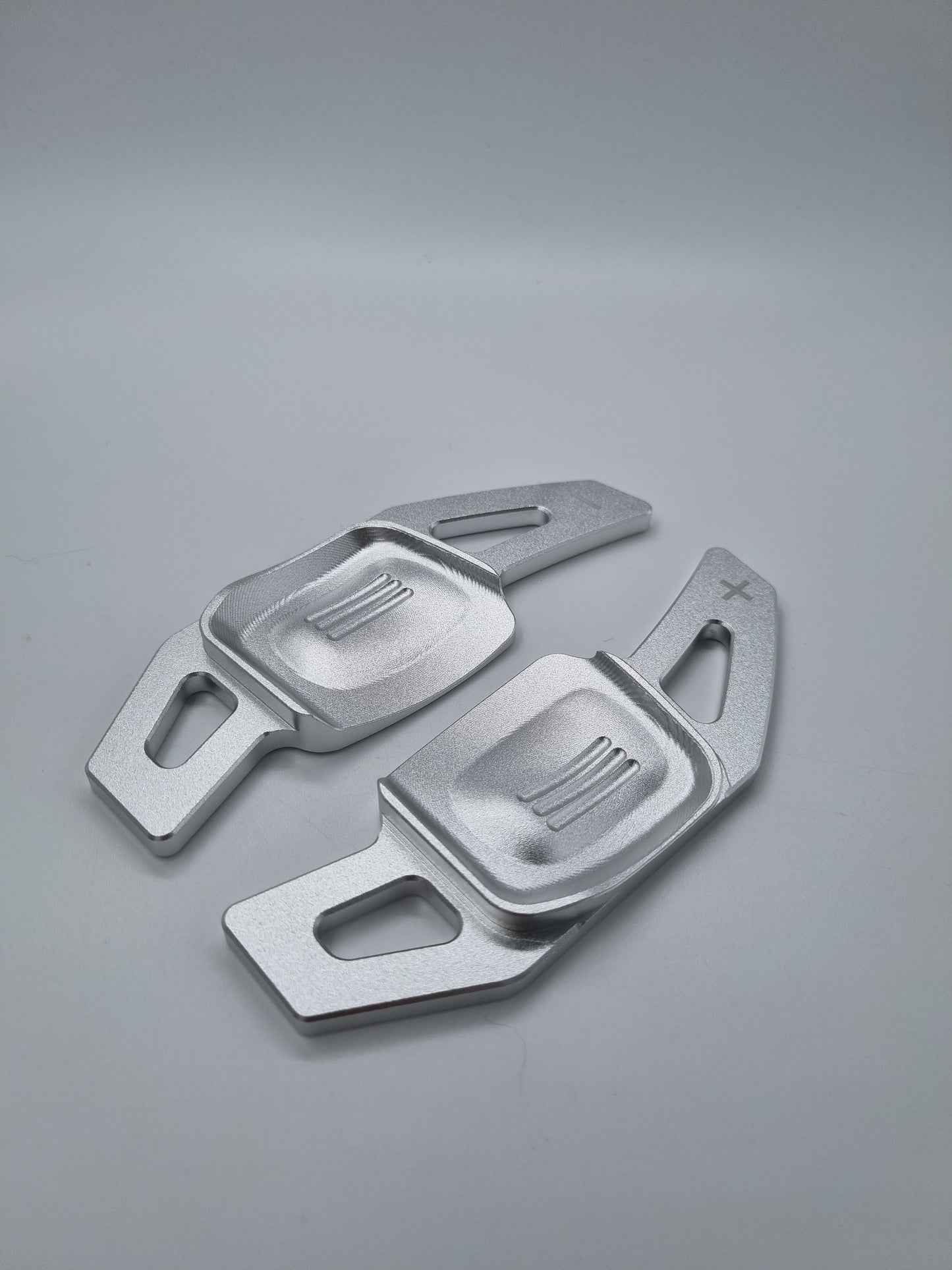 Aluminium Schaltwippen Verlängerungen VW Golf 8, T-Roc, Tiguan, Passat, Polo, Arteon, usw.