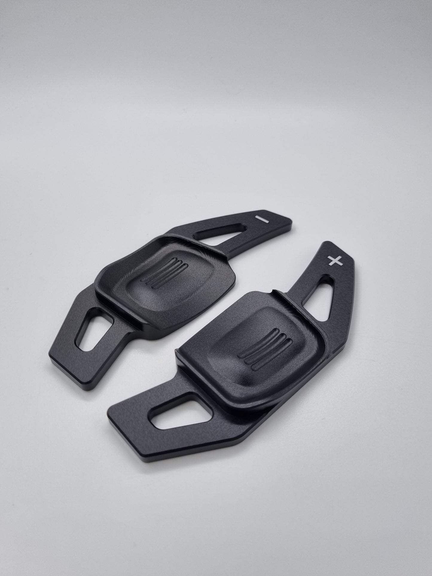 Aluminium Schaltwippen Verlängerungen VW Golf 8, T-Roc, Tiguan, Passat, Polo, Arteon, usw.