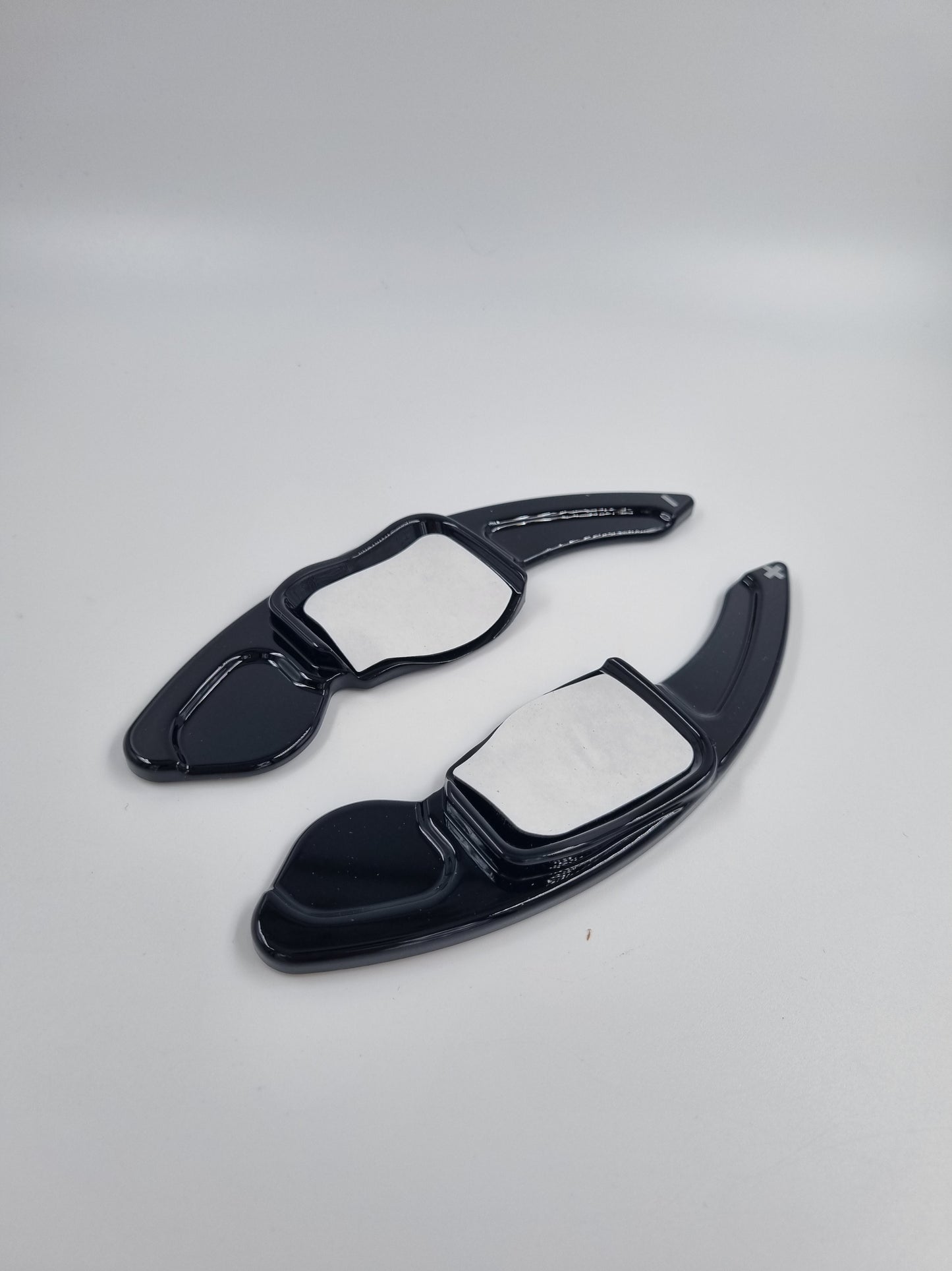 Kunststoff Schaltwippen Verlängerungen VW Golf 5/6, Scirocco, Polo, Passat, Tiguan, Jetta, Touran, Amarok, uvm..