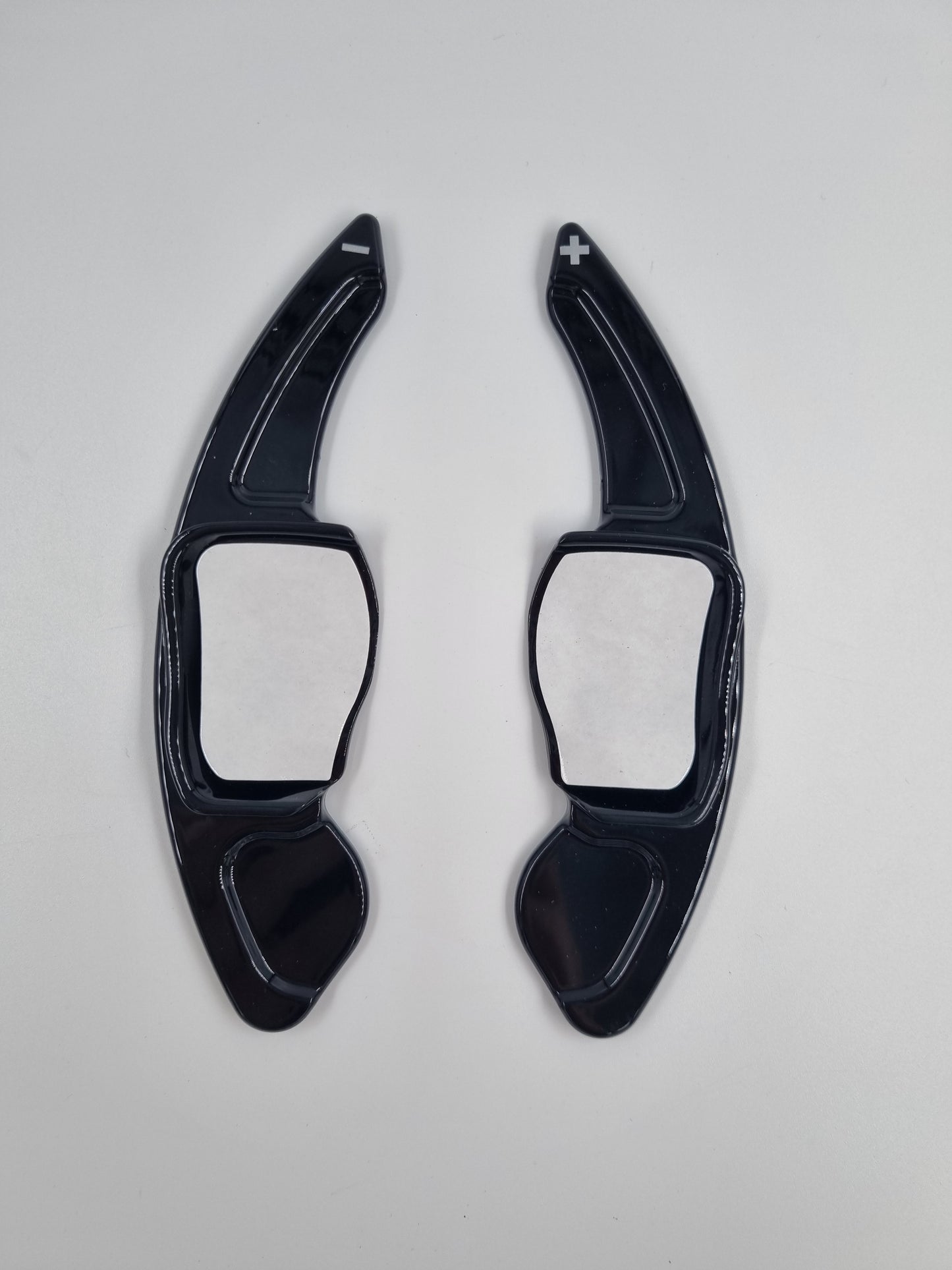 Kunststoff Schaltwippen Verlängerungen VW Golf 5/6, Scirocco, Polo, Passat, Tiguan, Jetta, Touran, Amarok, uvm..